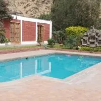 Las buganvilias, hotel u gradu Pačakamak