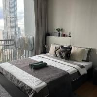 Private room with 1 Bedroom & 1 Bathroom, near BTS Surasak