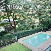 Lovely refurbished 1 bed near marina + parking, hotel di Rushcutters Bay, Sydney