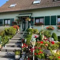 Chambres d'hotes le nid fleuri de Cravanche, hotel en Cravanche