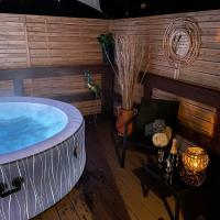 La Résidence lac et montagnes privée jacuzzi 5 min du lac du Bourget 10 min d Aix les bains et Chambery, hotell i nærheten av Chambéry-Savoie lufthavn - CMF i Voglans