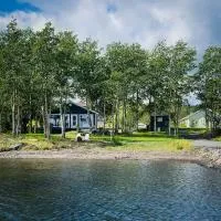 Oceanfront Retreat with Sauna & Bay Views, hotel u gradu 'Campbellton'