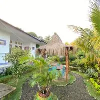 Mahoni Guest House, hotell i Kelimutu