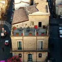Palazzo Restifa, hotel em Montalbano Elicona