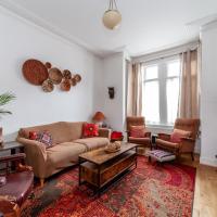 Charming Terraced 3BR House, 5 min Hither Green St, hôtel à Londres (Lee)