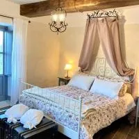 Piccola dimora accogliente e molto panoramica, hotel v destinácii Tagliacozzo