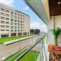 Ocean Front 2bed Luxury w/ Elevator Parking WI-FI &ndash; hotel w mieście Matosinhos