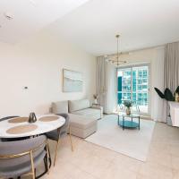 Charming Condo With Balcony In The Heart of JLT, hotel en Jumeirah Lake Towers, Dubái