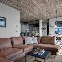Luxurious 4BR Summerhouse with Hot Tub and Sauna、セールフォスのホテル