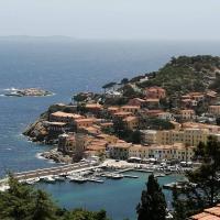 Isola del Giglio casa Nico e casa Camilla Monticello Giglio Porto