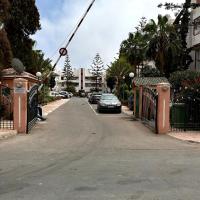 Spacieux appartement familial, hotel in Bensergao, Agadir