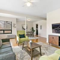 Beautiful 1BR Brick Home in Historic Hyde Park, מלון ב-Hyde Park, שיקגו