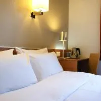 Kyriad Le Bourget Centre- Parc Des Expositions, hotel Le Bourget-ban
