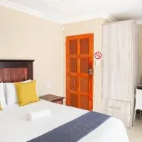 M n M Guesthouse In Turfloop Mankweng, ξενοδοχείο σε Πολοκουάνε