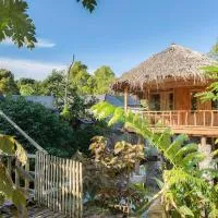 Onong's Homestay & Cafe, отель в городе Tomohon