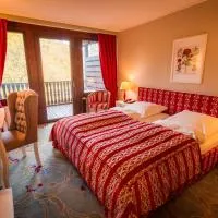 Neckarzimmern में, होटल Hotel-Restaurant Burg Hornberg