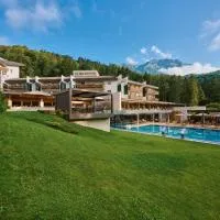 Grand Hotel Terme Di Comano، فندق في كومانو تيرمي