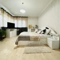 Flamingo House, ξενοδοχείο σε Reghin
