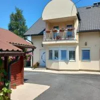 Konak Cicović, khách sạn ở Pale