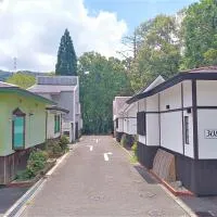 ホテル亀岡, hotel a Minamijō