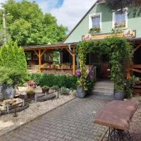 Restaurace a penzion u Kulíků, hotel a Raspenava