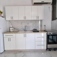 New Stylish Apartment with Balcony Close to Tel Aviv