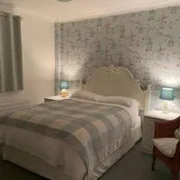 Silver Lodge Guest House, hotelli kohteessa Mildenhall