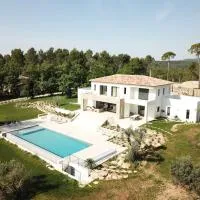 Magnifique Villa en Provence, hotel en Fayence