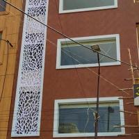 HOTEL B S HEIGHTS, hotel near Deoghar Airport - DGH, Deoghar