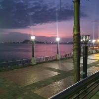 Apartamento-suite en la mejor zona de Guayaquil, Hotel im Viertel Puerto Santa Ana, Guayaquil