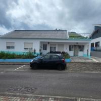 Dona Julia, hotel near Flores Airport - FLW, Santa Cruz das Flores