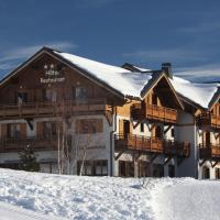 Chalet-Hôtel Le Beausoleil, The Originals Relais (Hotel-Chalet de Tradition) – hotel w mieście La Toussuire