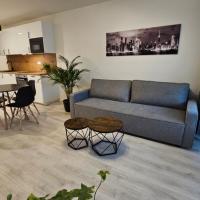 2 room Apartment with terrace, 2AK, hotel cerca de Aeropuerto de Bratislava - BTS, Bratislava