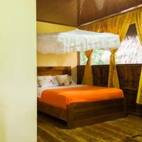 Caiman Eco Lodge โรงแรมในAguarico
