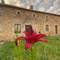 Le Papillon, hotel sa Savigné