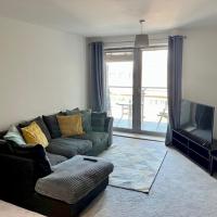 Pass the Keys Central Watford Apartment Sleeps 5 with Parking