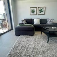 Cosy Stays 1 Bedroom Apartment Rosebery Parking & Balcony Sydney Escape