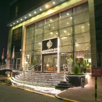 The CASTLE PREMIUM HOTEL, hotel sa Doha