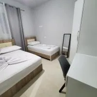 Twins Apartment, хотел в Пърмет