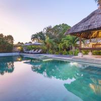 Villa Kaira Estate by Villas Direct Bali، فندق في تشانغو