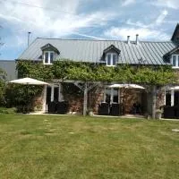 La Grange: Saint-Calais-du-Désert şehrinde bir otel