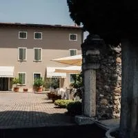 카스텔누오보 델 가르다에 위치한 호텔 Albergo La Meridiana