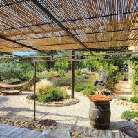 A 2 pas des vignes, hebergements et Spa, maison numéro 12 à Châteauneuf du Pape