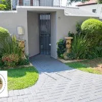Edenvale में, होटल Stay @ Honeytree