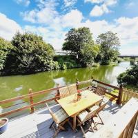 Riverside- 3 bedroom in Rye with river access