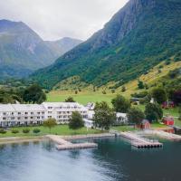 Rosendal Fjordhotel: Rosendal şehrinde bir otel