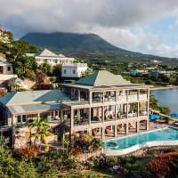 Beautiful 3 story 8,000 sq ft Oceanside Mansion, hotel cerca de Aeropuerto Internacional Vance W. Amory - NEV, Nevis