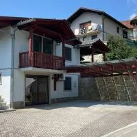 Family House Simba, hotel em Smarjeske Toplice