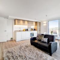 Luxury New 2 Bed/2 Bathroom Flat With Balcony