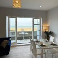 Ocean View Suite - Near Hythe - On Beach Seafront - Private Parking, Hotel in Dymchurch